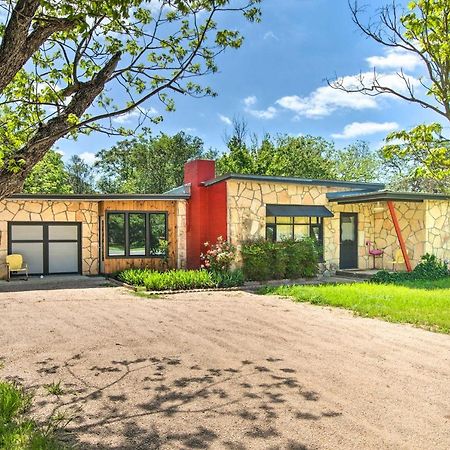 Remodeled Retro Home With Deck, Walk To Main Street! Blanco Exterior foto