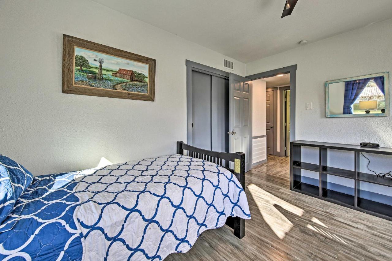 Remodeled Retro Home With Deck, Walk To Main Street! Blanco Exterior foto
