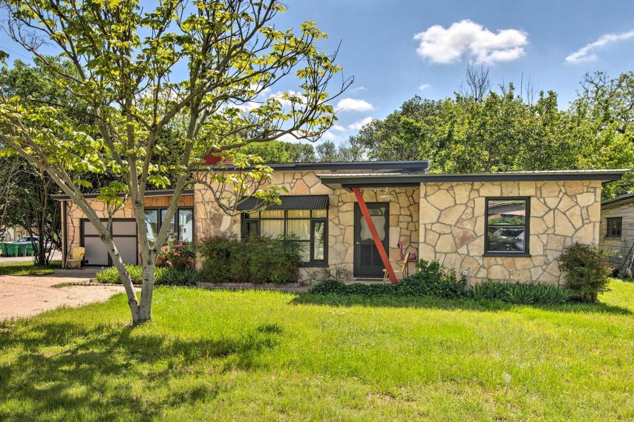 Remodeled Retro Home With Deck, Walk To Main Street! Blanco Exterior foto